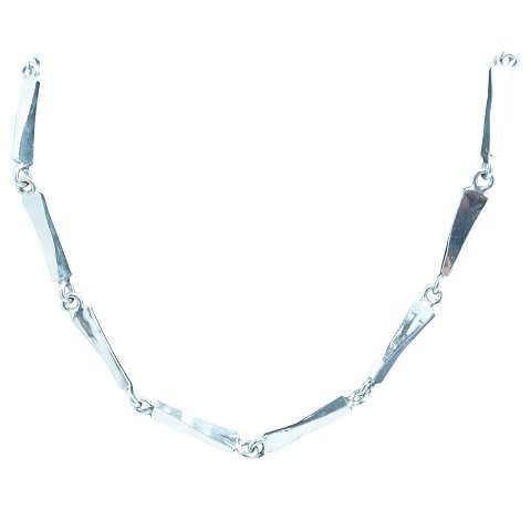 W. & S. Sørensen; Long necklace of sterling silver #202