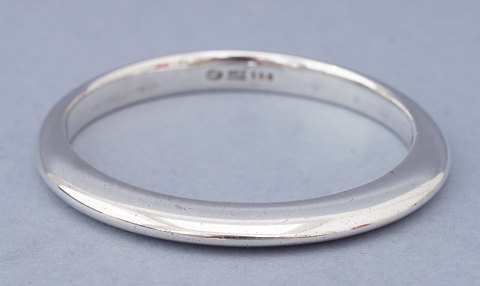 Nanna Ditzel for Georg Jensen; heavy closed bangle in sterling silver #168