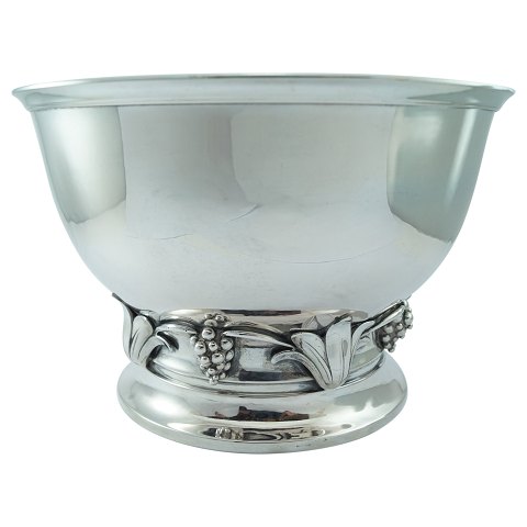 Grann & Laglye; A bowl of hallmarked silver