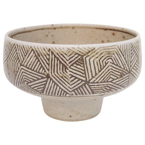 Royal Copenhagen, Eva Stæhr-Nielsen; A stoneware bowl #22316