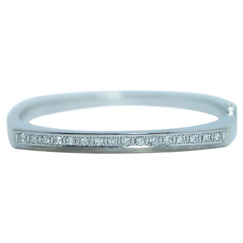 A brillant bangle of 14k white gold
