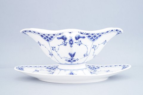 Royal Copenhagen, blue fluted half lace; A sauce bowl of porcelain #585