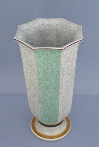 Royal Copenhagen; A craquele vase of porcelain #3389