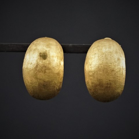 Earrings of 18k gold