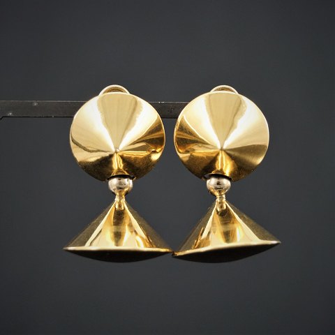 Earrings of 18k gold