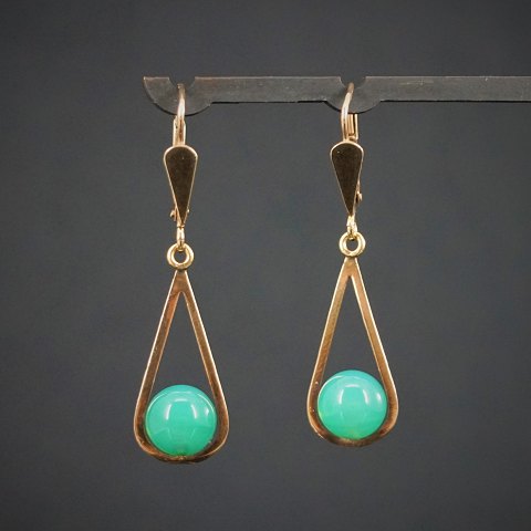 Hermann Siersbøl; Earrings of 8k gold set with a green agate