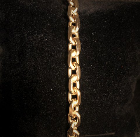 A bracelet of 14k gold, w. 6,0 mm