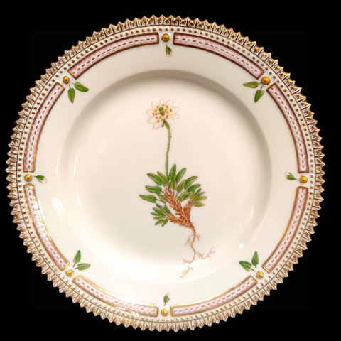 Royal Copenhagen, Flora Danica; Cake plate #3551