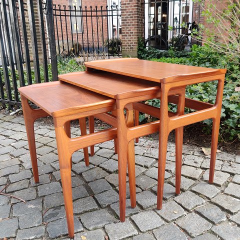 Heltborg Møbler, Erling Torvits; Set of three nesting tables in teak