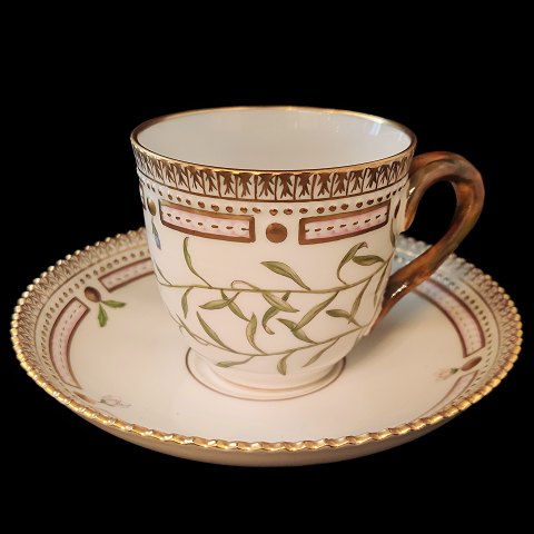 Royal Copenhagen, Flora Danica; Kaffekop #3597 af porcelæn