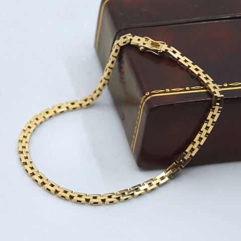 A bracelet in 14k gold, l. 19 cm