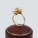 Erik Poul Fenster; Ring i 14 kt. guld med perler