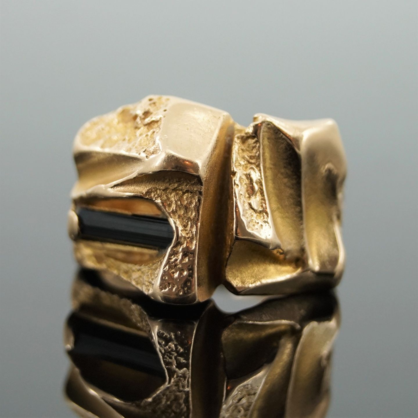 Antik Damgaard-Lauritsen - Lapponia; Finsk design ring af 14 kt. guld turmalin